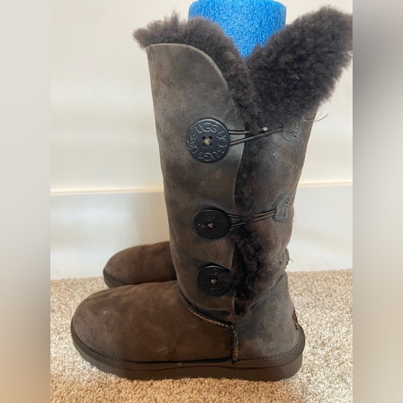 Ugg Bailey Button Triplet Boot - Picture 6 of 7